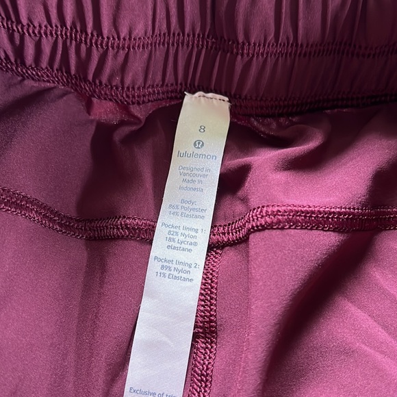 Lululemon light weight pant - Picture 4 of 5